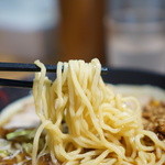 北大塚ラーメン - 麺のアップ