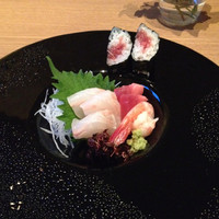 KAISEKI 鉄板 寿An - お刺身。巻物が何気に嬉しかった♪