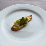 アーティスト カフェ - 帆立とアボカドのブルスケッタ