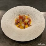 カーサ・デル・チーボ - ホワイトアスパラのボッリート 卵黄ソースとビアンケットトリュフ