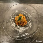カーサ・デル・チーボ - 甘海老と生海胆と唐辛子を練り込んだ冷製タリオリーニ