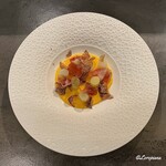 カーサ・デル・チーボ - ホワイトアスパラのボッリート 卵黄ソースとビアンケットトリュフ