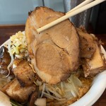 Kaminari Hon Ten - Pork Shoulder Chashu Lift