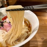 いかれたヌードル フィッシュトンズ - 