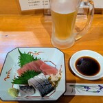 はな花 - 一品料理はマグロと〆サバ半分づつ