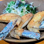 はな花 - 鶏手羽先塩焼き