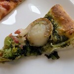 ベルテンポ - 東京野菜を使用したジェノベーゼピッツァ