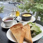 ブレッド&タパス 沢村 - 