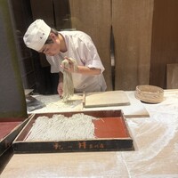九つ井 玉川店 - 店内で手打ちです
