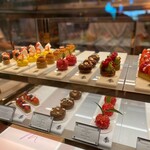 Cafe Madeleine at Four Seasons Hotel Bangkok  - 