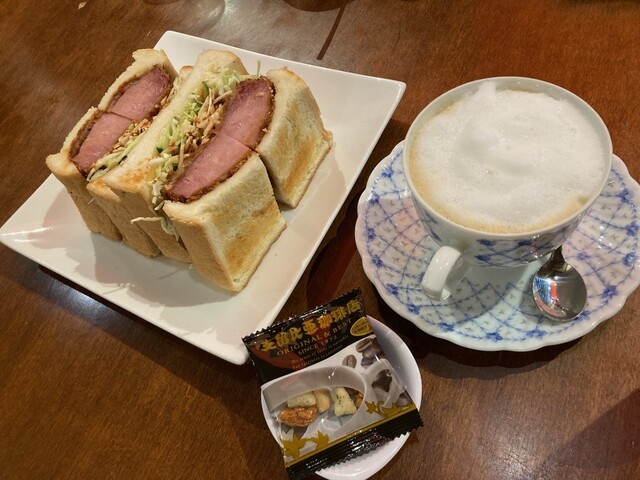 Sylvia Coffee Ten Seto Ten