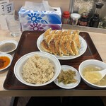 ぎょうざの満洲 - 