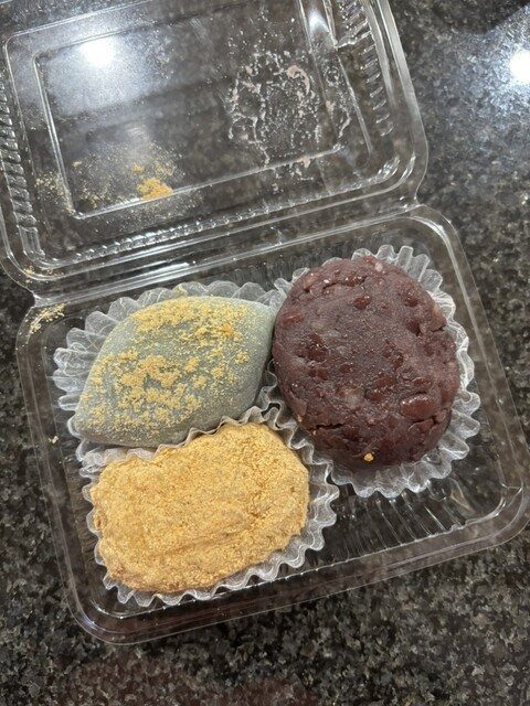 ちからもち 11/14(金)の営業 11:00～14:00 ご来店をお待ちしております 程よく