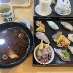 ファミリー回転寿司 花子 小郡店 - 