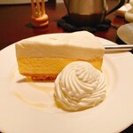 パルファン - マスカルポーネムースとベイクドチーズケーキ