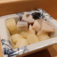 寿司処 しん - ガリは二種類だった