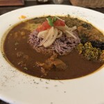 旧ヤム邸 - 2種カレー　チキンカレー側