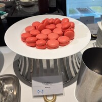 スカイビュッフェ51 - 丸時々ハートの苺マカロン