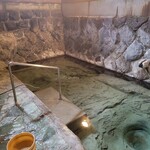 大丸あすなろ荘 - 自噴泉岩風呂