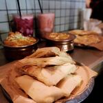 Sajilo Cafe - チーズナン