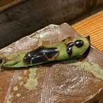 地獄温泉青風荘 - そら豆　鞘から出して皮付きでいただける