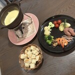 ビストロ・アミティエ - チーズフォンデュ