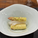 傳 - ホワイトアスパラとスミイカ