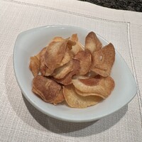 鉄板焼・焼肉 なにわ (リーガロイヤルホテル大阪) - 手が止まらないニンニクチップス 鉄板焼・焼肉 なにわ (リーガロイヤルホテル大阪) - 手が止まらないニンニクチップス