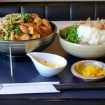熟成かつ 天膳 - 純けいかつ丼大盛りとおろしそば大盛りのセット