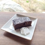 古民家喫茶＆レンタルスペース 岡見 - チョコレートブラウニー
