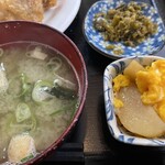 味処さくま - 小鉢と味噌汁