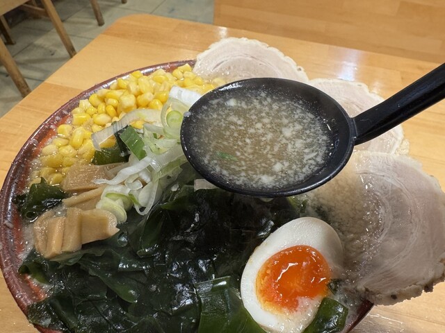 ラーメン もん吉 本店 （もんきち） - 運動公園/ラーメン | 食べログ
