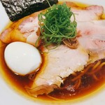 Ramen Ao - 味玉醤油らぁ麺アップ写真