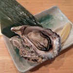 居魚屋 うおはん - 焼き牡蠣