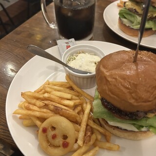 口コミ一覧 : バーガーズカフェビーチ ストーリー （Burger's