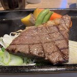 和鉄板 菱屋 - 料理写真:ステーキドアップ