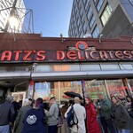 KATZ'S DELICATESSEN - 
