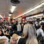 KATZ'S DELICATESSEN - 