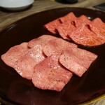 焼肉 ジャンボ - 