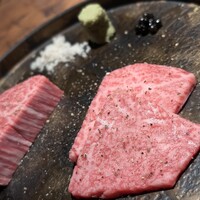 和牛とタン 焼肉 とみ 新橋本店 - 
