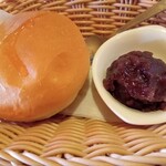 コメダ珈琲店 - ローブパンバターにおぐらあん