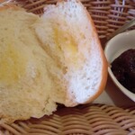 コメダ珈琲店 - ローブパンバターにおぐらあん