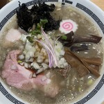 煮干しのビリー - 濃厚煮干しラーメン1100円+倍玉ねぎ150円