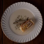 バルーン - ニシンの包み焼き,コンソメのソース