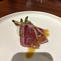 ワカヌイ グリル ダイニング バー 東京 - ラムロースのたたき