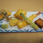 旬彩・酒楽 きはち - 天ぷら盛り合わせ