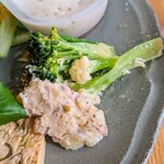 ベジバル チバットリア - ブロッコリーのマリネとアグー豚のポテトサラダ✨