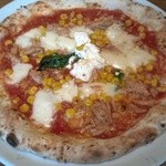 PIZZA SALVATORE CUOMO 四谷 - トマトソースベースのピザ