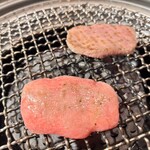焼肉ホルモン はねいし - 