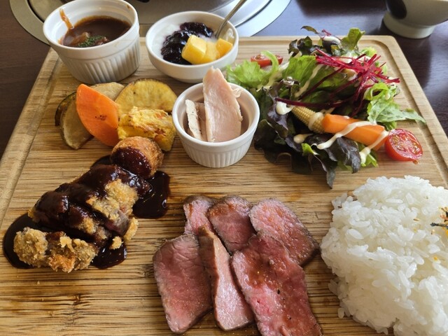 Kuroge Wagyu to Shun Yasai Ogawatei Mino Mototen photo